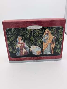 Hallmark Keepsake Ornament The Holy Family Blessed Nativity Collection 1998 MIB